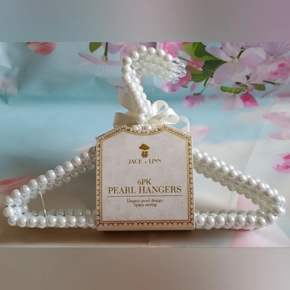 Jack + Linn 6Pk Faux Pearl Hangers